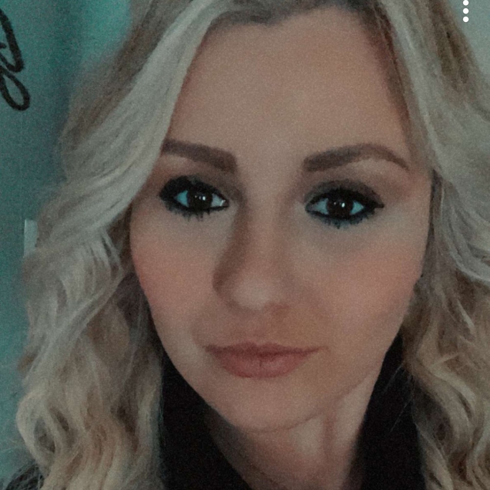 Kelly - Picture 2 of 2